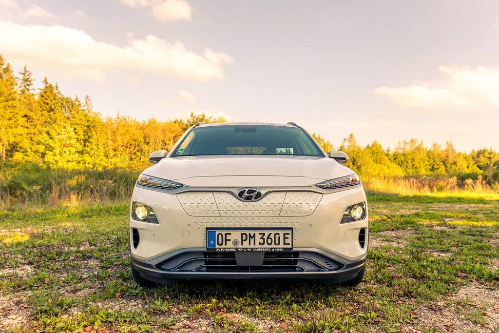 Hyundai Kona 1.6 Turbo 2021, ảnh 2