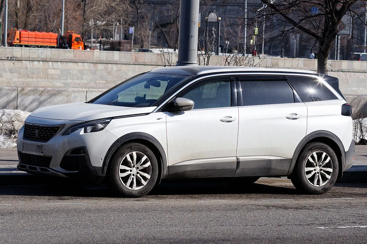 Peugeot 5008 Allure 2025
