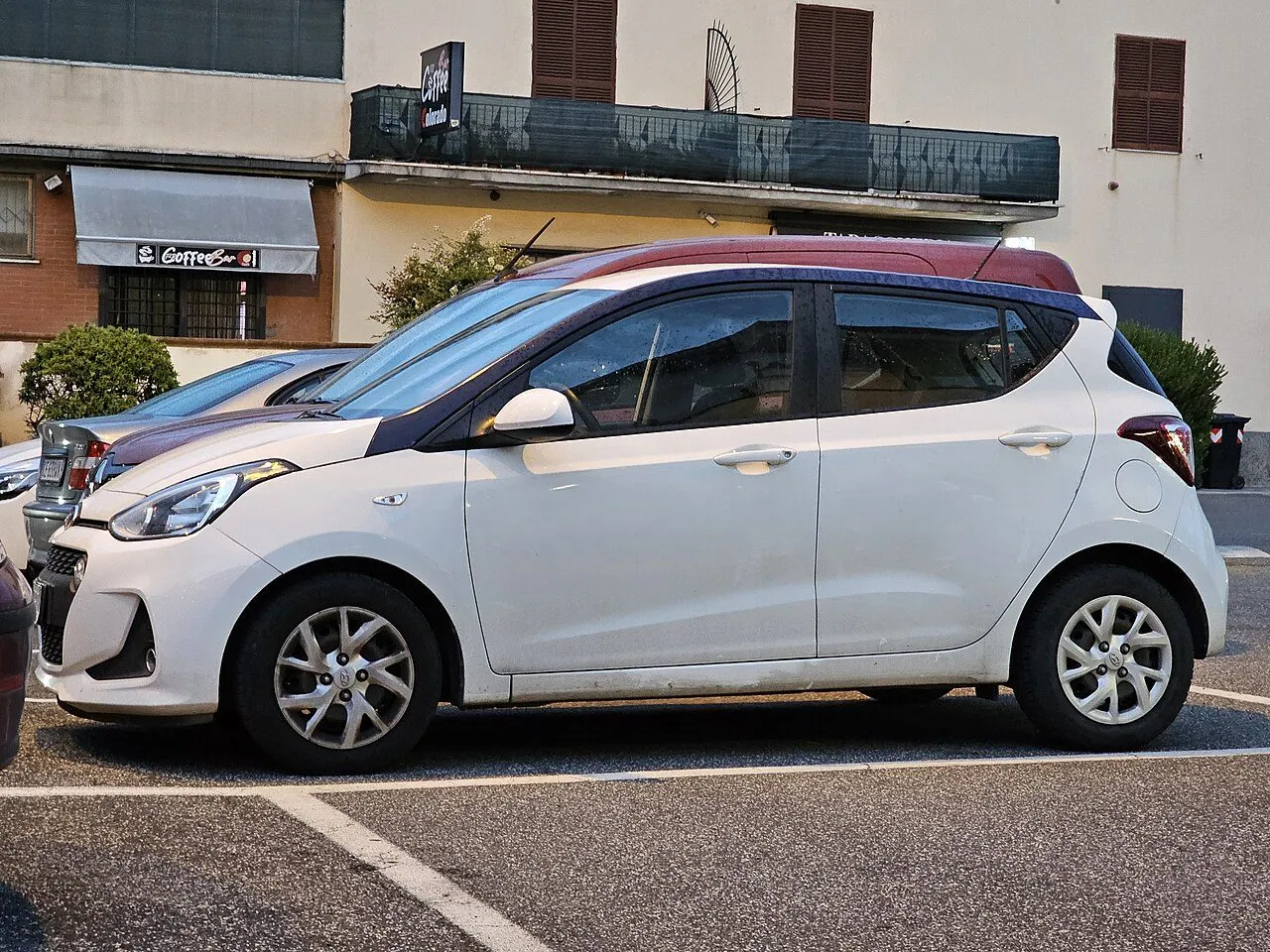Hyundai Grand i10 1.2 AT 2023, ảnh 2