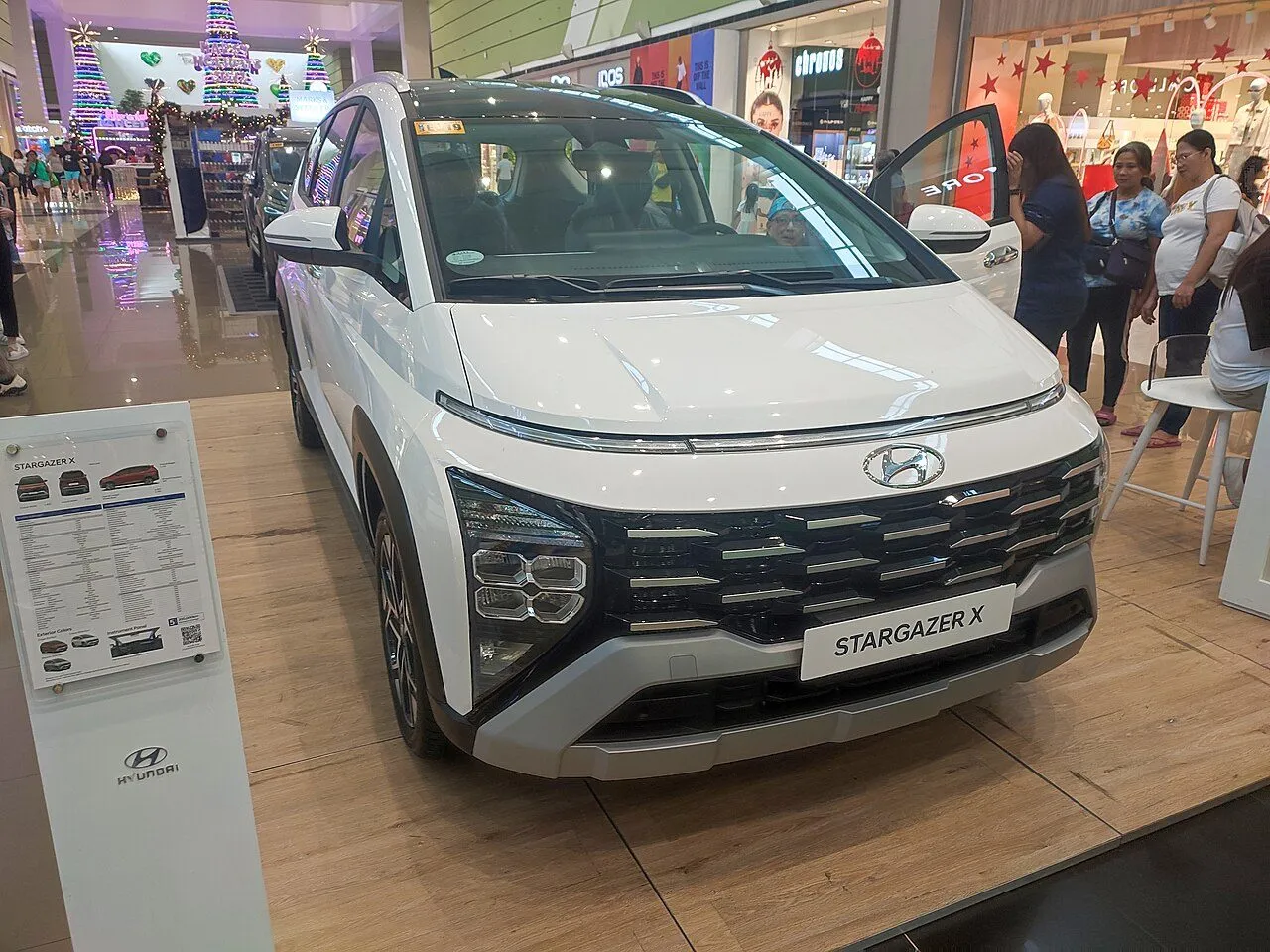 Hyundai Stargazer 1.5 Tiêu chuẩn 2024