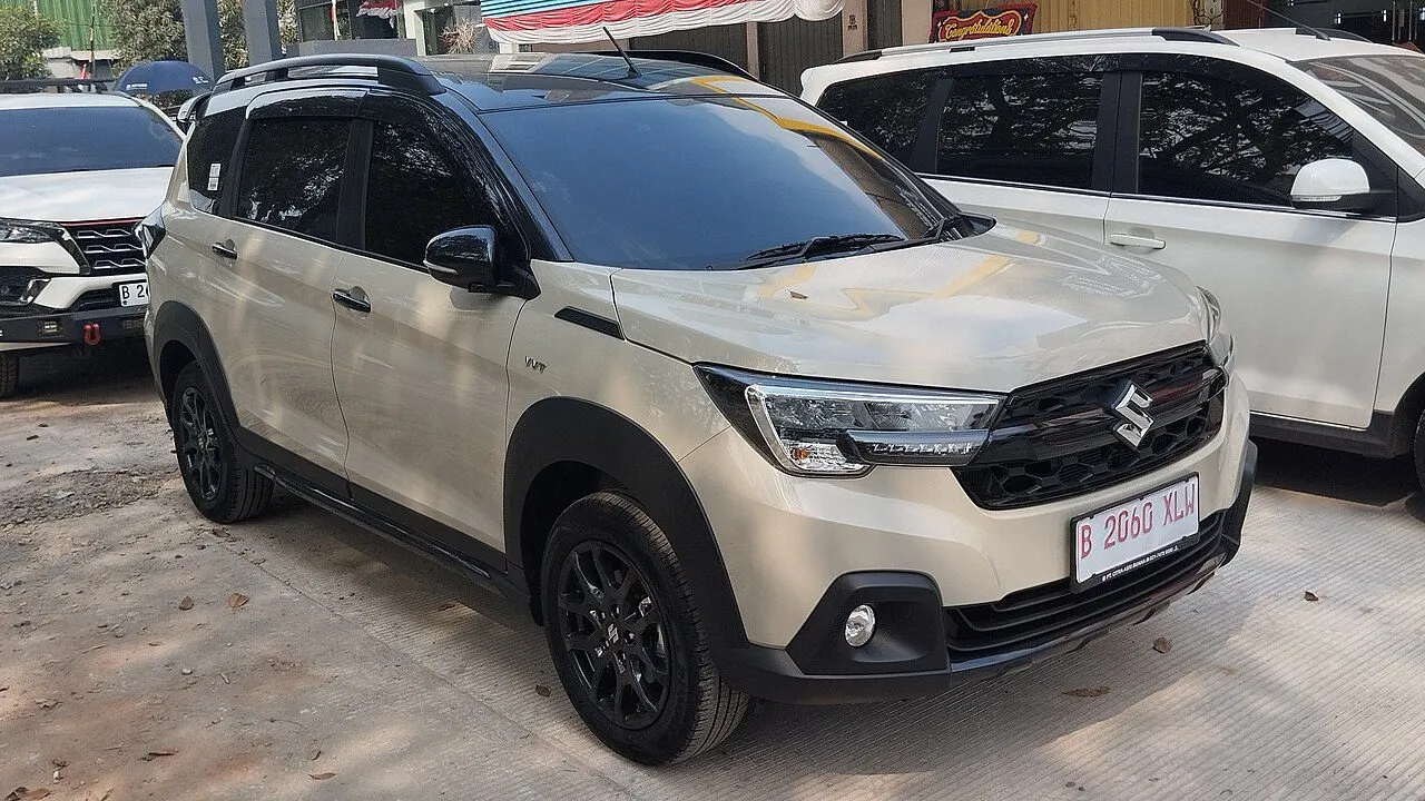 Suzuki XL7 GLX AT 2025