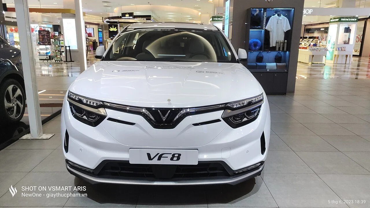 VinFast VF 8 Eco 2023