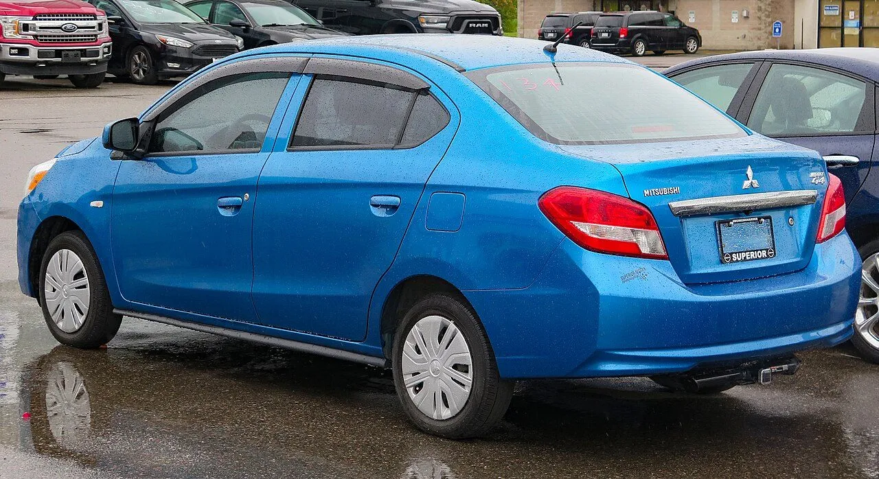 Mitsubishi Attrage CVT 2019, ảnh 2