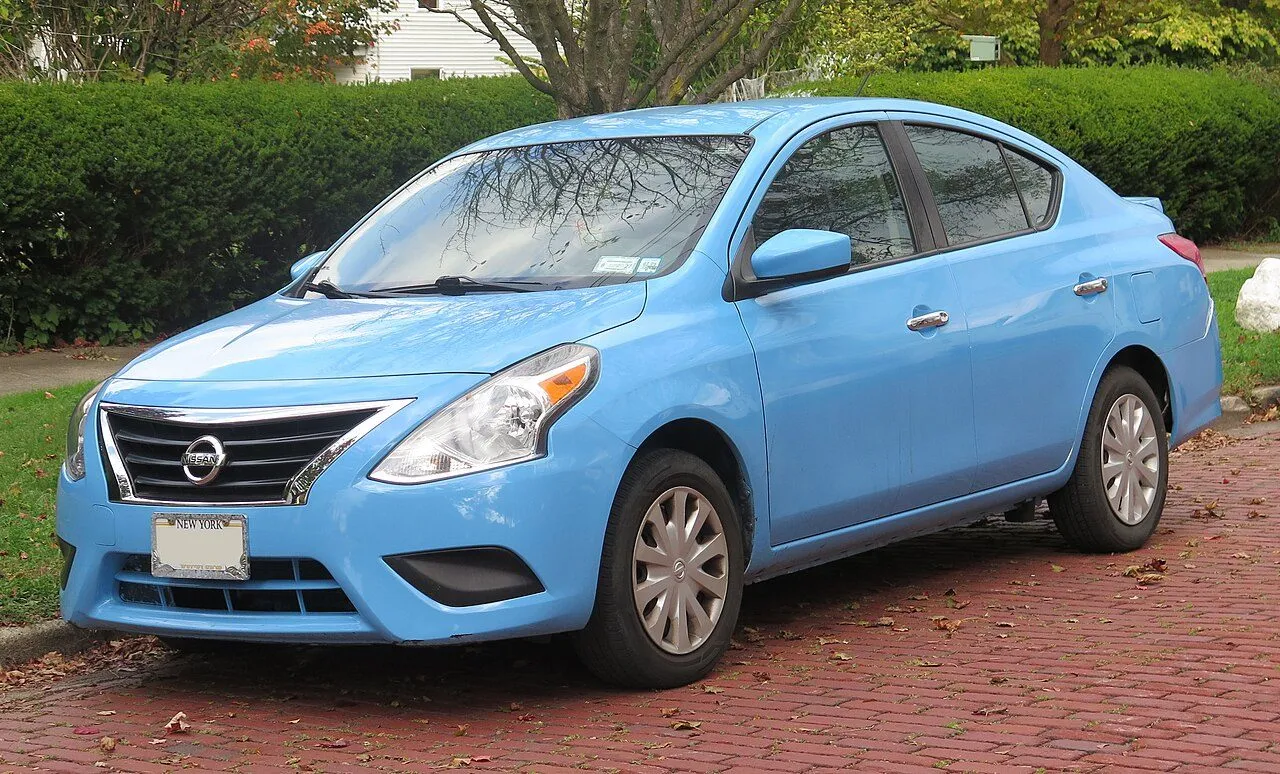 Nissan Almera CVT Cao cấp 2018
