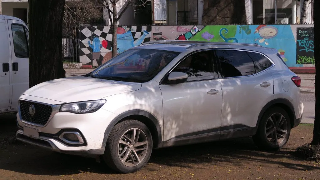 MG HS 1.5T STD 2021
