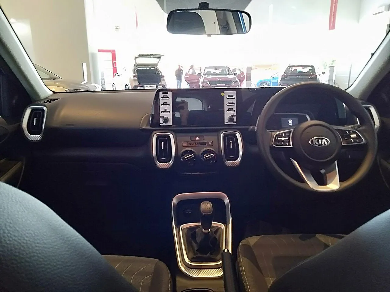 Kia Sonet 1.5 Luxury 2022, ảnh 3