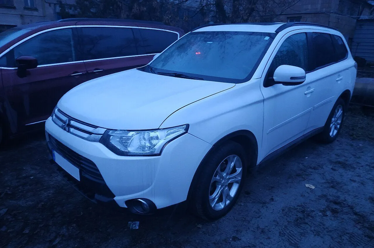 Mitsubishi Outlander 2.0 CVT Premium 2016