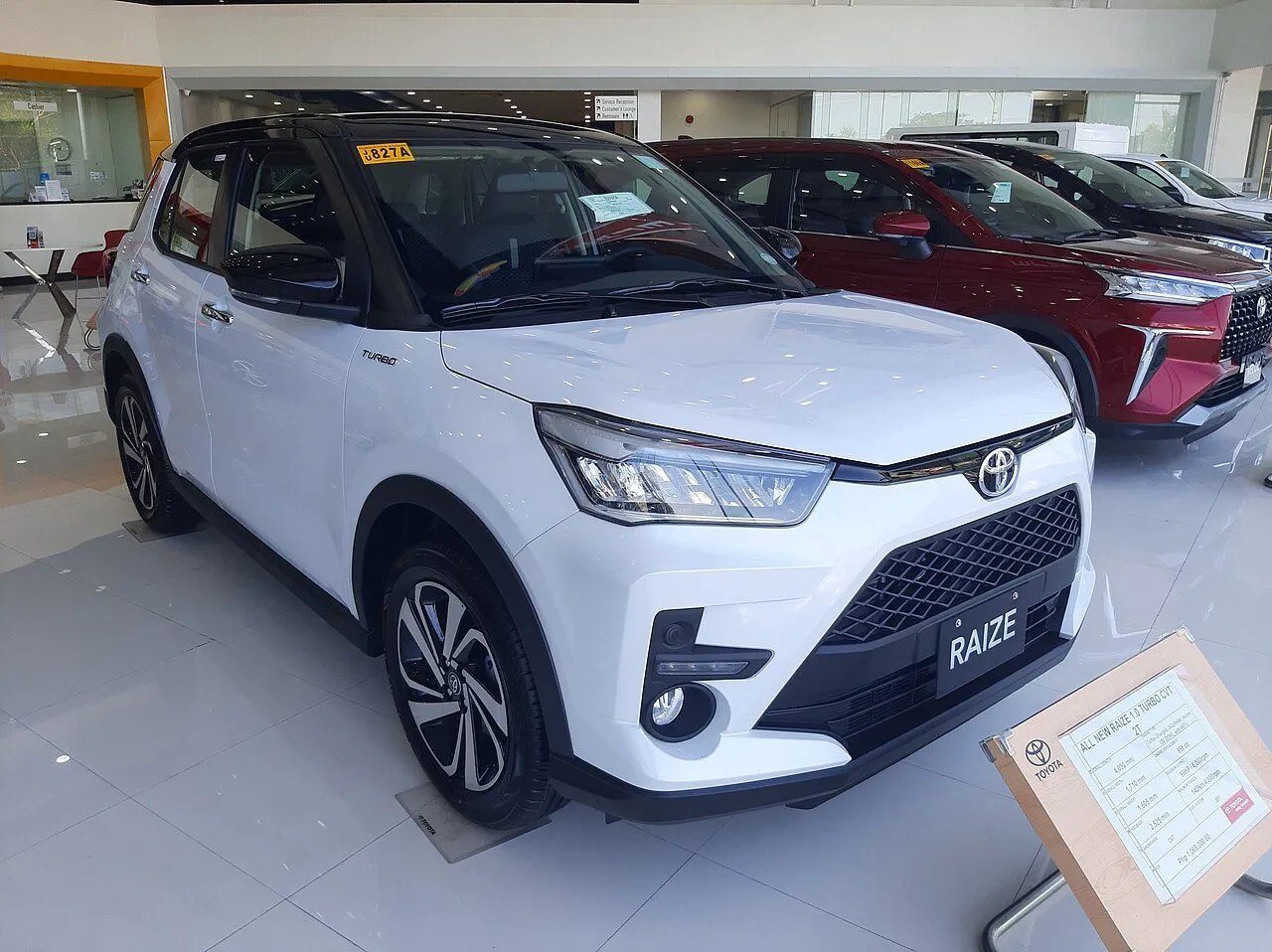 Toyota Raize 1.0 Turbo 2024, ảnh 3