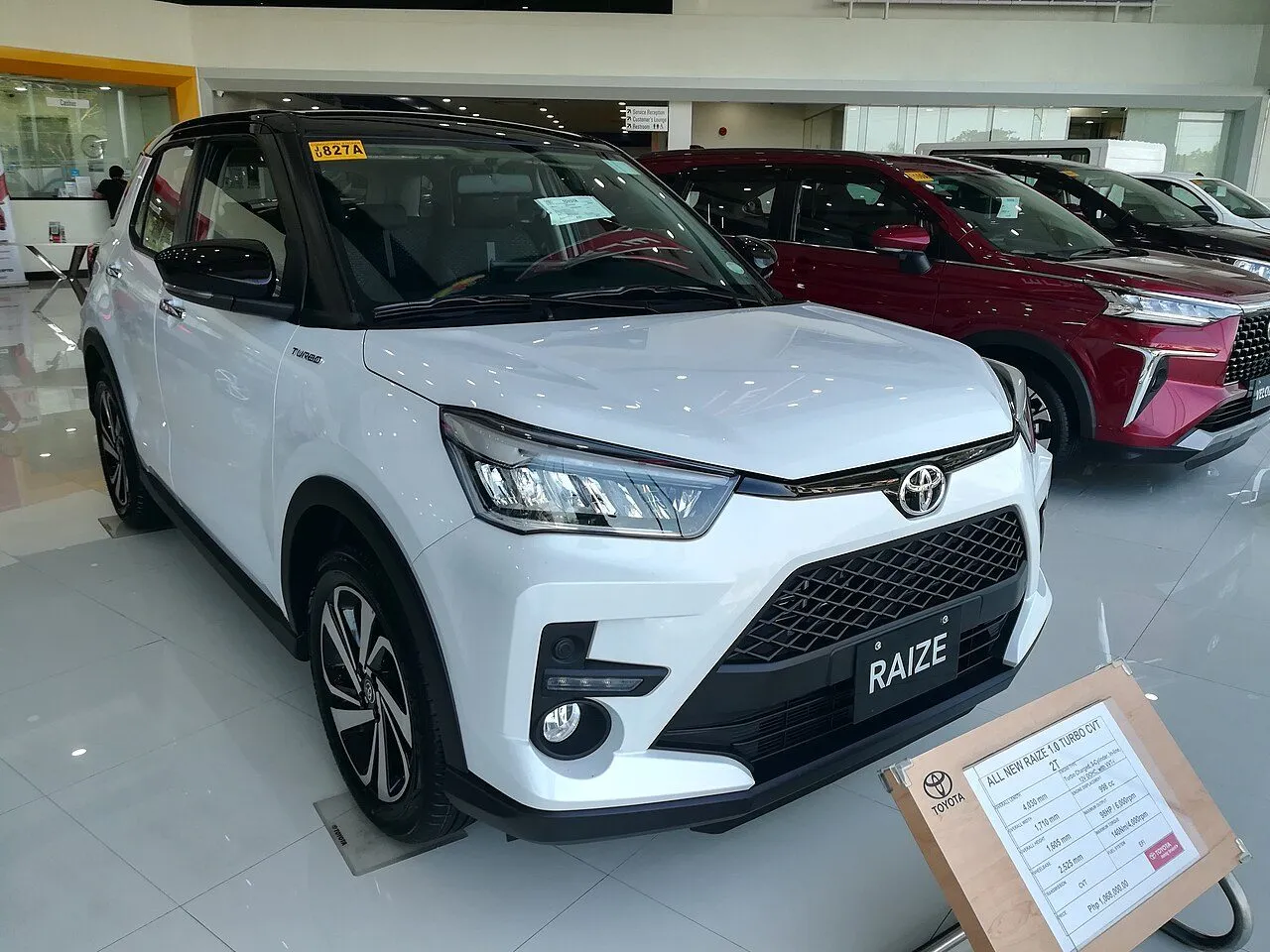 Toyota Raize 1.0 Turbo 2024, ảnh 2