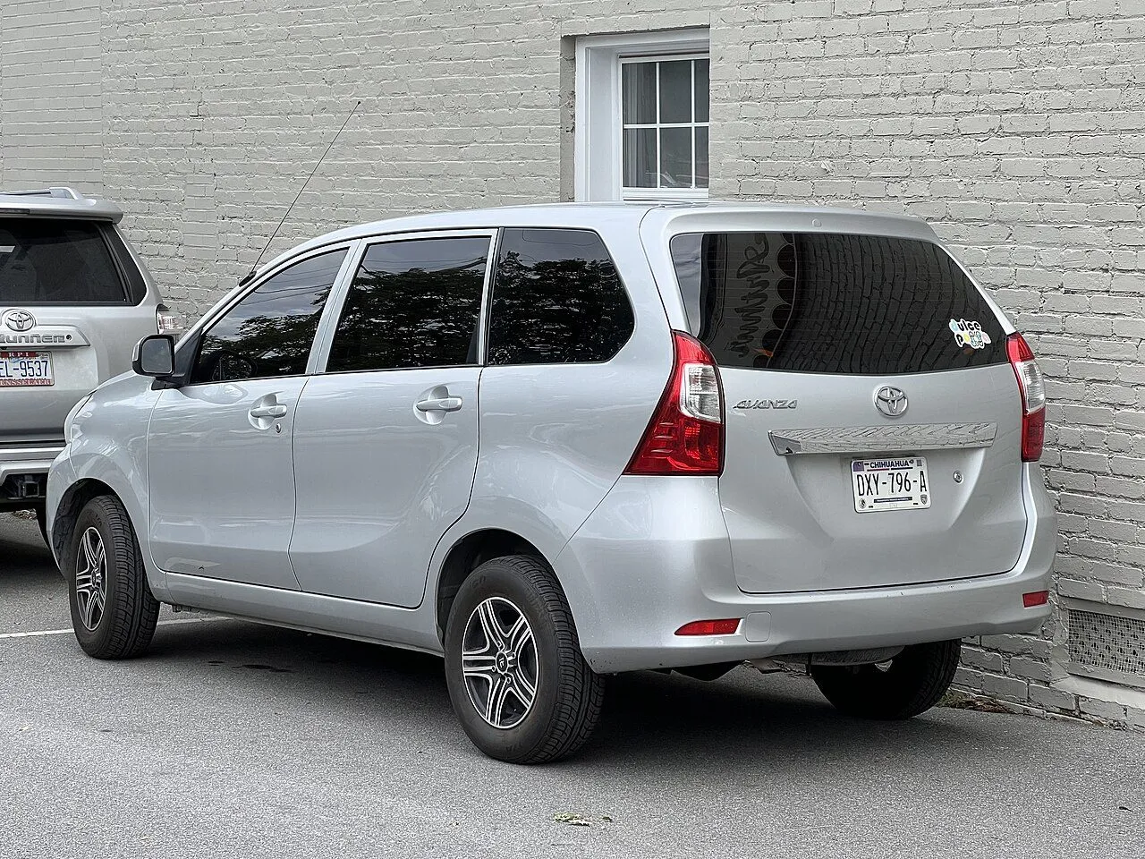 Toyota Avanza Premio MT 2022, ảnh 2