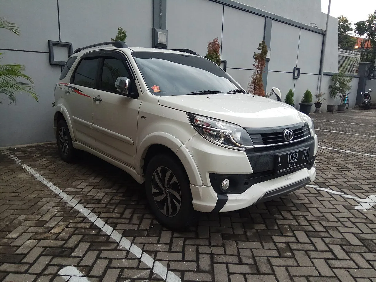 Toyota Rush 1.5S AT 2016, ảnh 2