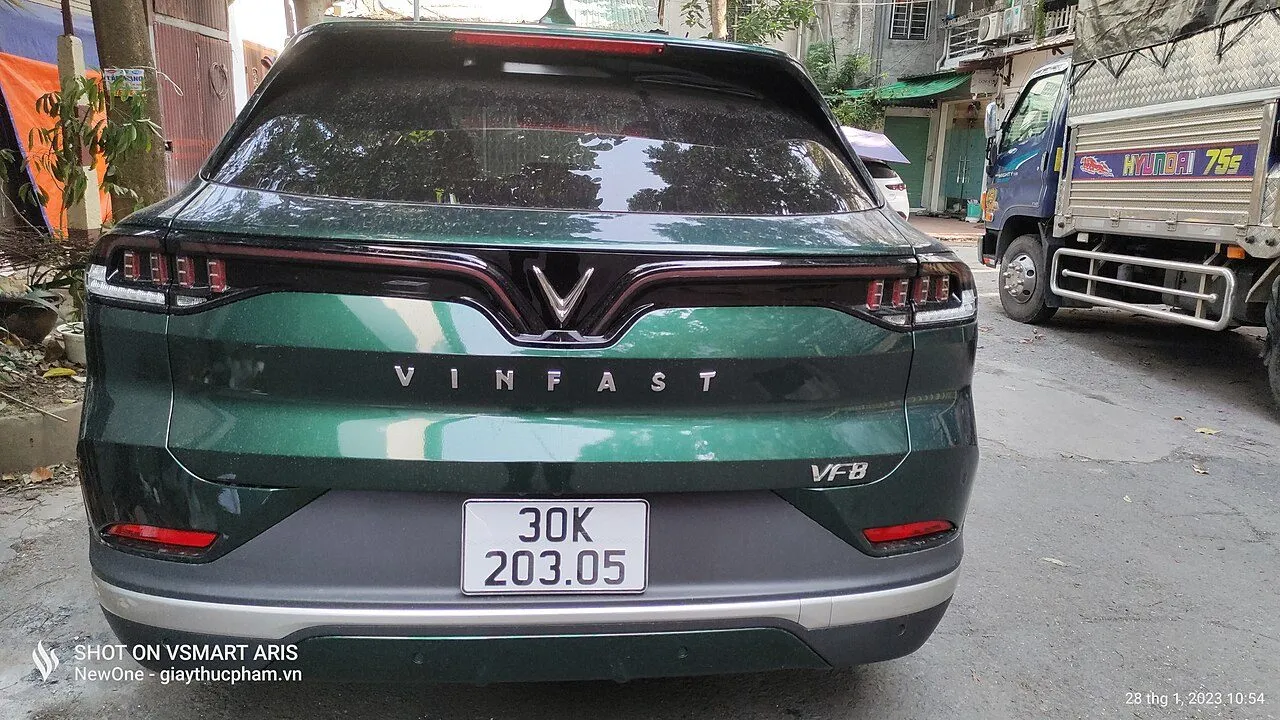 VinFast VF 8 Eco 2023