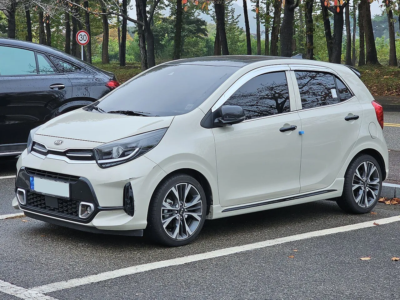 Kia Morning X-Line 2023, ảnh 3