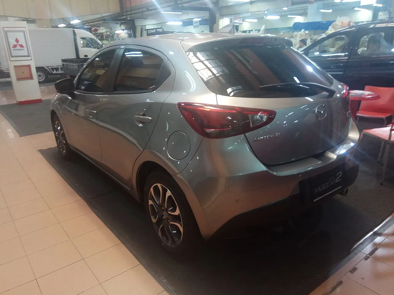 Mazda 2 1.5 AT 2019, ảnh 2