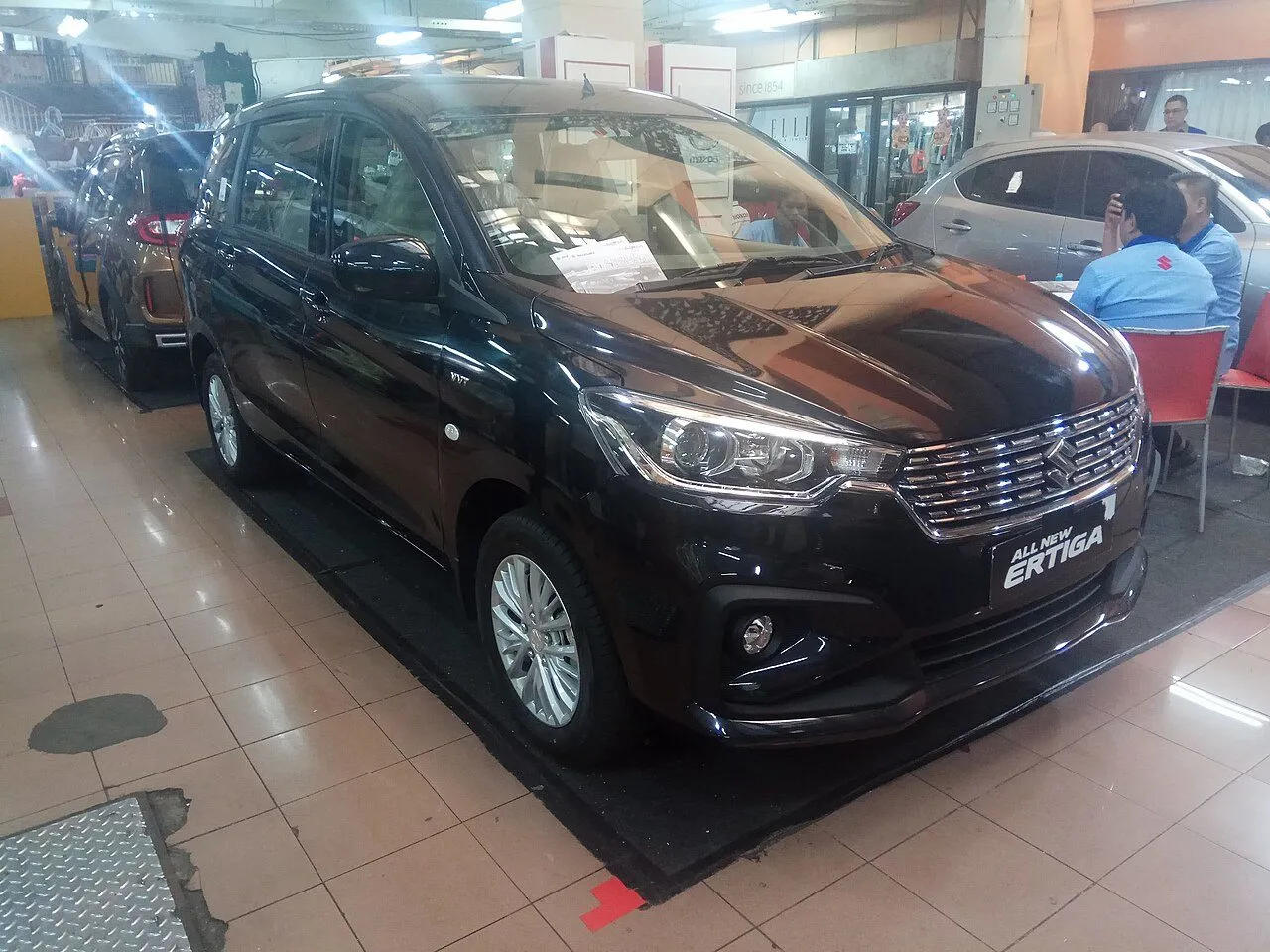 Suzuki Ertiga Hybrid AT 2019, ảnh 2