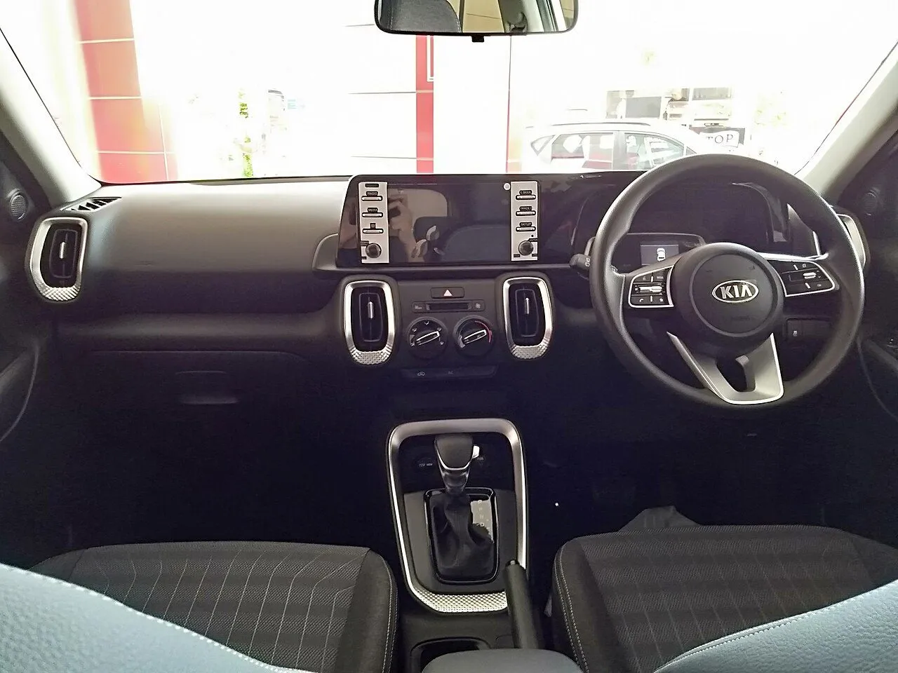 Kia Sonet 1.5 Luxury 2021, ảnh 3