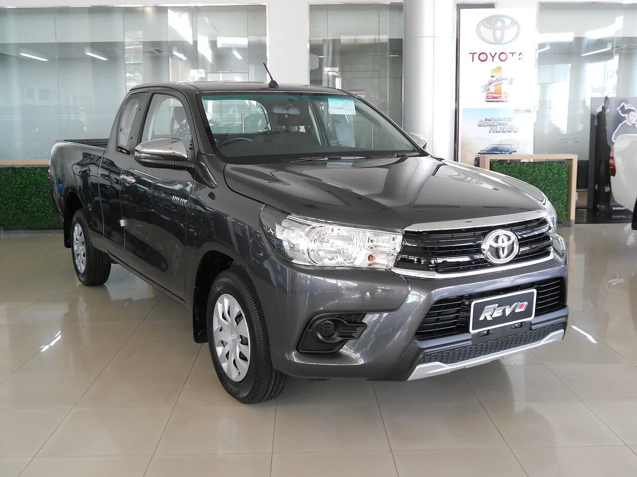 Toyota Hilux 2.4E 4x2 MT 2017