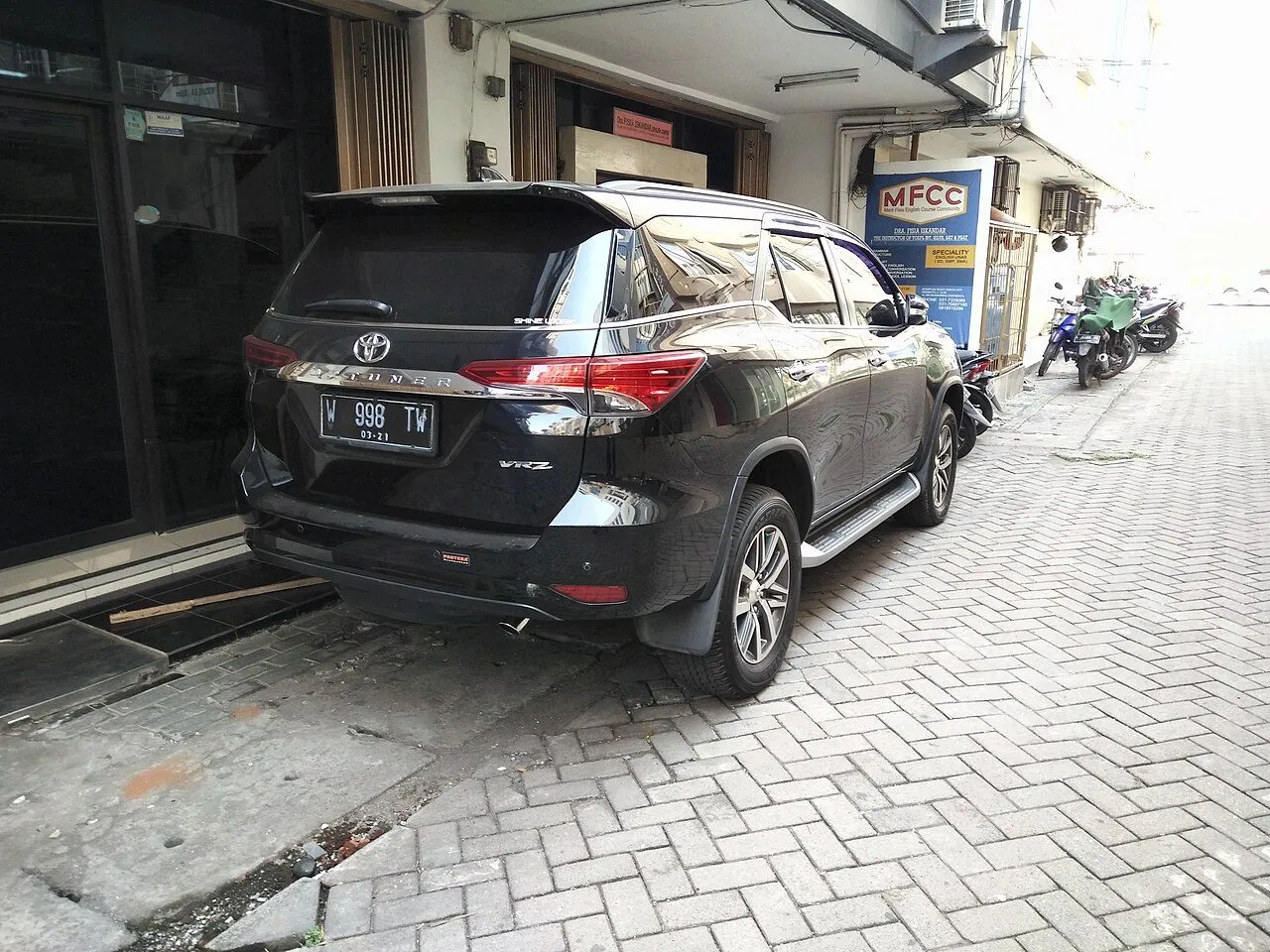 Toyota Fortuner 2.7V 4x2 2016, ảnh 2