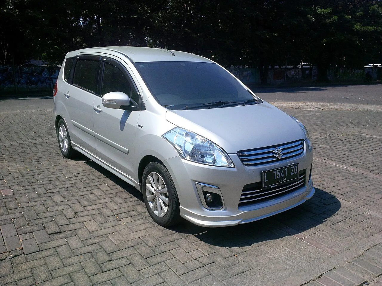 Suzuki Ertiga GL MT 2016