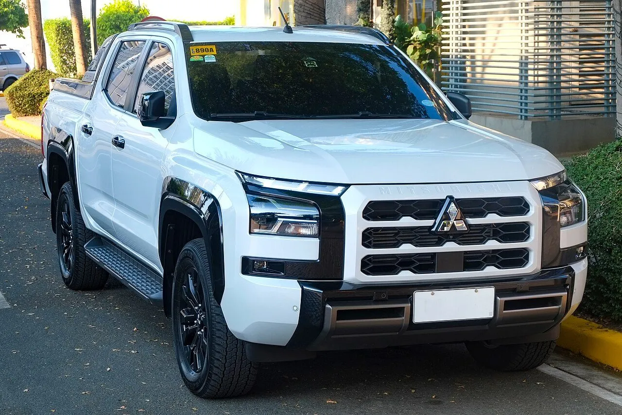 Mitsubishi Triton 4x4 AT Athlete 2025