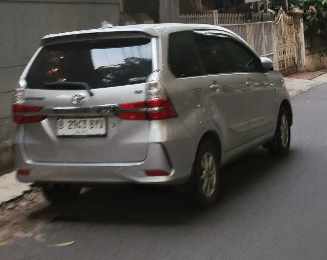 Toyota Avanza Premio MT 2024