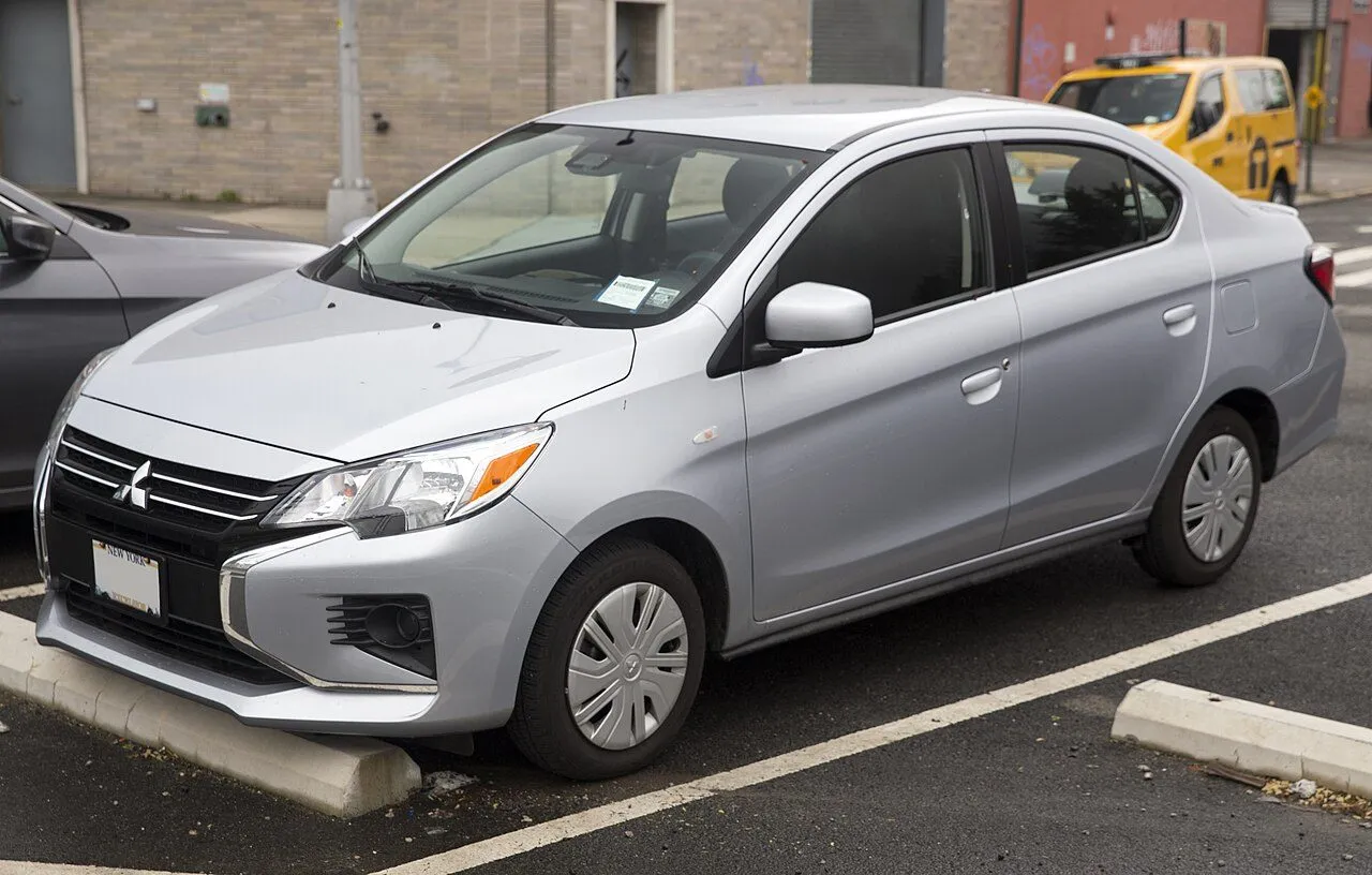 Mitsubishi Attrage MT 2021