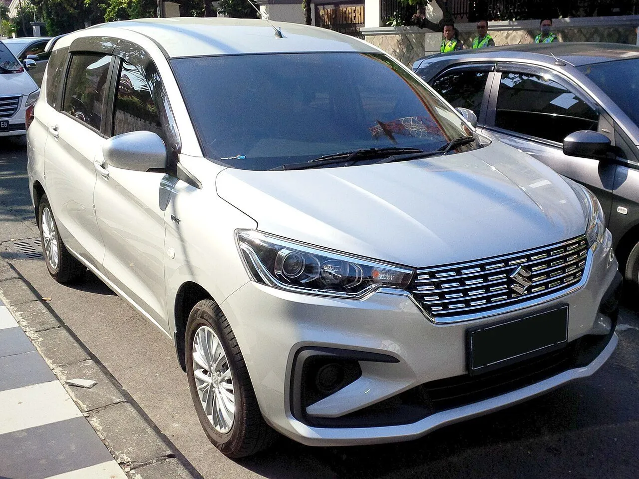 Suzuki Ertiga Hybrid AT 2019