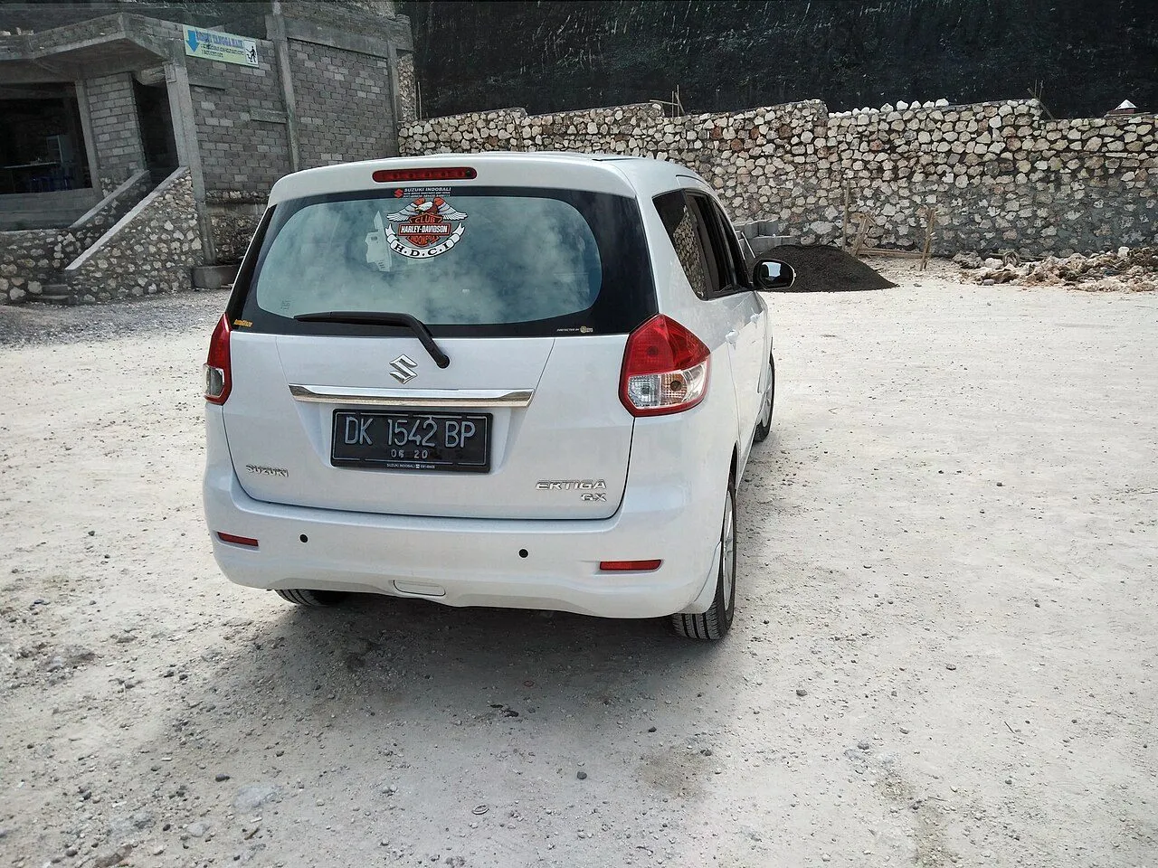 Suzuki Ertiga Hybrid AT 2016